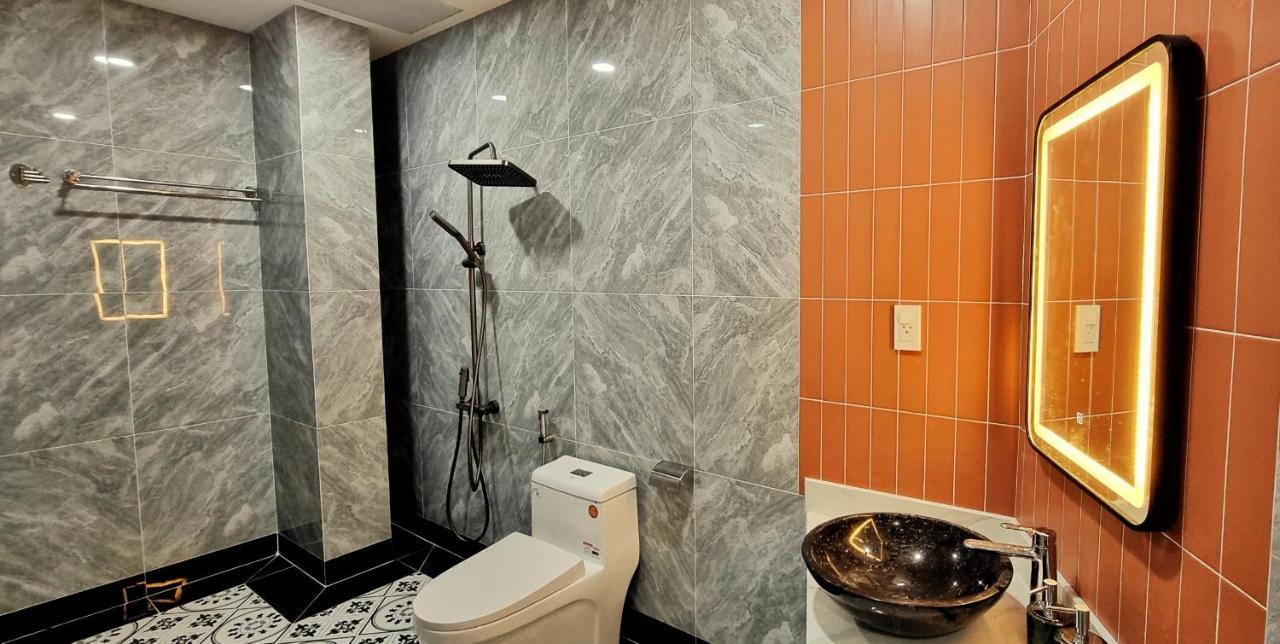 Sargon D'luxe Khách sạn 3*